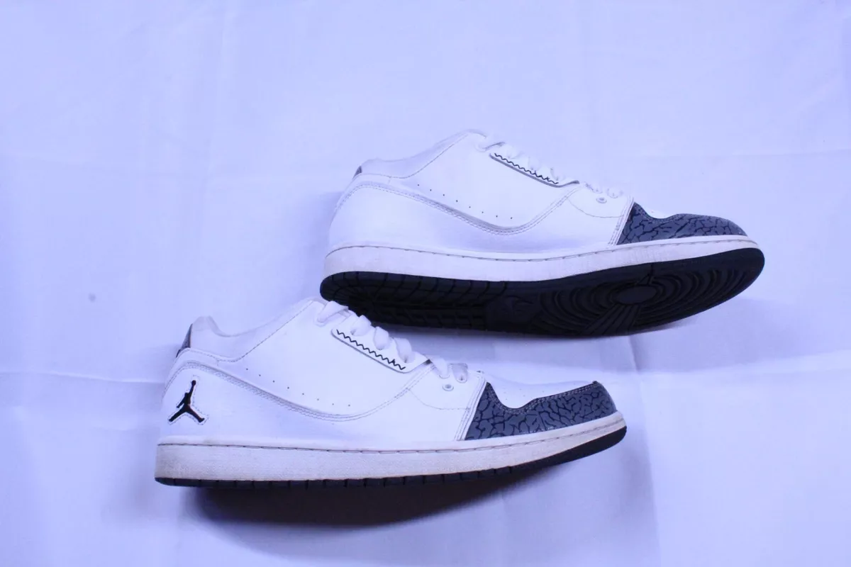 Nike jordan flight 23 basketball clearance shoes