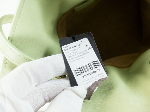(NO CUSTOMS TAX) LOEWE Mini Flamenco pear green leather shoulder bag authentic - Picture 17 of 21