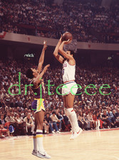 Lionel Hollins PHILADELPHIA 76ERS - 120mm Basketball Transparency