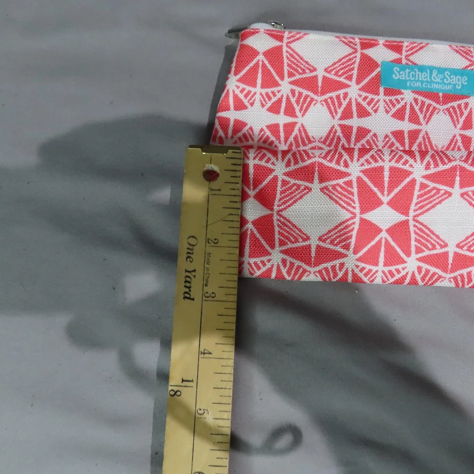Satchel & Sage For Clinique Makeup Bag Red White Geometric Print Zipper Pouch - Image 2 of 4