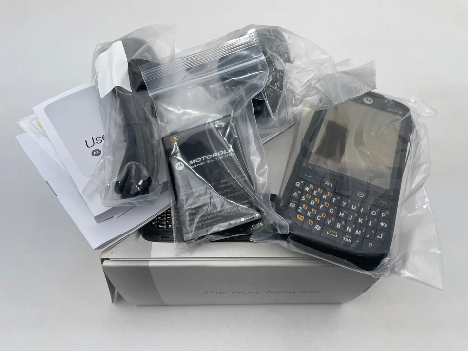 Motorola ES400S  1GB Sprint Unlocked Smartphone WM6.5 WiFi SYMES400S New - Image 2 of 4