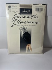 Hanes Smooth Illusions Body Contouring Pantyhose color Sand Sz: CD Style 650
