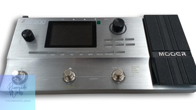 MOOER GE200 Multi-Effects Guitar Processor