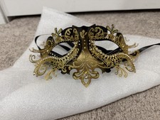 Venetian Masquerade Mask Black Gold Rhinestone Filigree Costume Ball Mardi Gras
