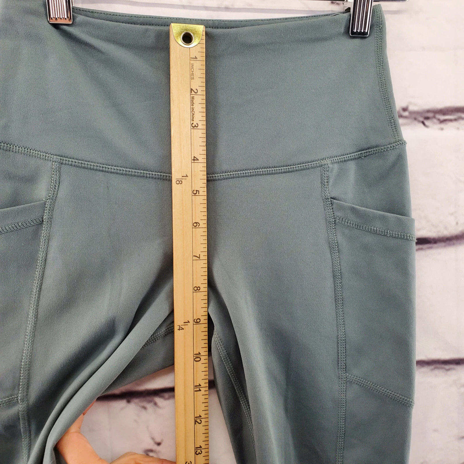 yogalicious side pockets pull on 7/8 length athletic leggings