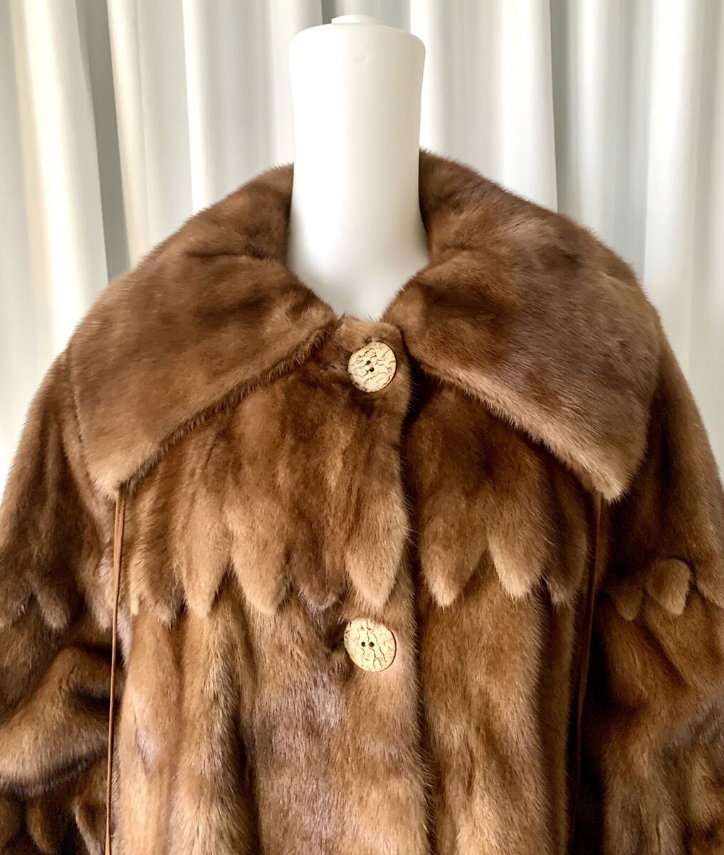Guy Laroche Paris Fur Coat Mink Puff Sleeves Mint Size 8/10 Guy Laroche Paris Fur Coat Mink Puff Sleeves Mint Size 8/10