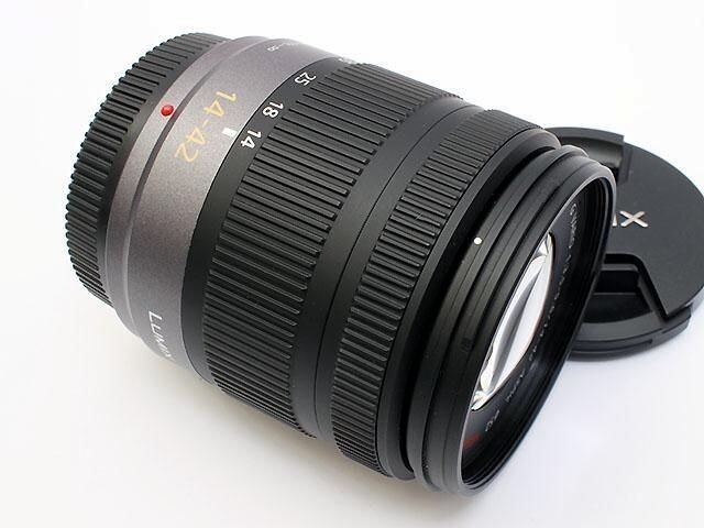 Panasonic Lumix G Vario 14-42mm F3.5-5.6 Asph. Mega O. I. S.