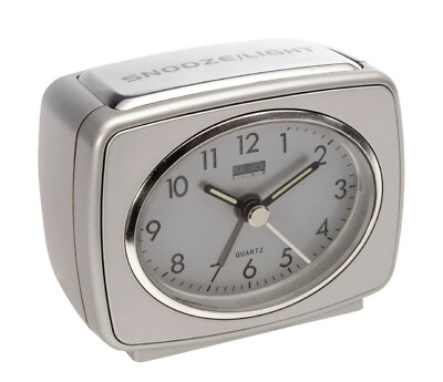 Balance Quarzwecker mit Beleuchtung und Repetitionsalarm, silber, 262184, B-Ware