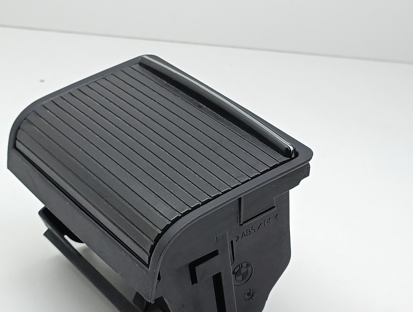 BMW 3er E46 Ablagefach Hinten Mitte 30721-0200 51.16 8248525  