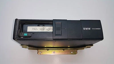 BMW OEM CD CHANGER E39 E38 E46 E53 1996-2004 65.12-8377049 / 8377049 - Image 1 of 4