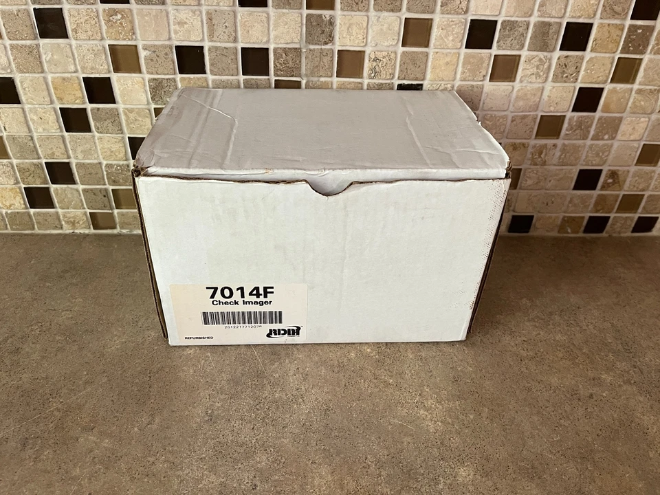 RDM EC7000I SERIES EC7014F SINGLE-FEED CHECK READER SCANNER W/POWER SUPPLY UCT-3 - Image 2 of 4