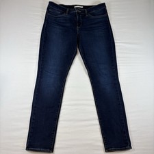 Levi  s 311 Shaping Skinny Jeans Women  s Size 31 Dark Wash Stretch Modern