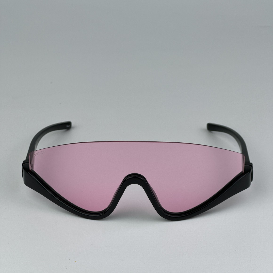 Gucci Women AUTHENTIC Sunglasses Black Pink Shield Mask GG1650S