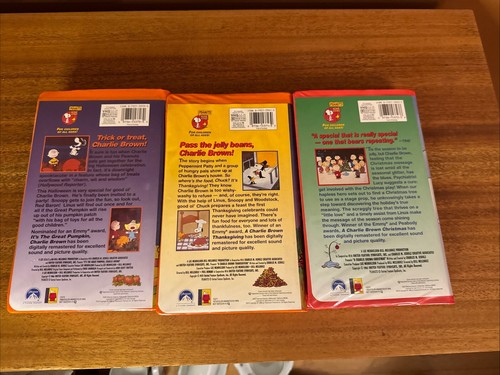Peanuts Classic Holiday VHS Collection - Picture 6 of 6