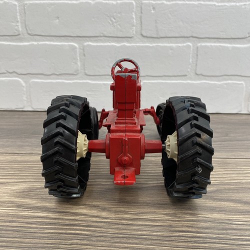 Trattore agricolo vintage IH 8" INTERNATIONAL HARVESTER ERTL metallo pressofuso rosso #415 - Foto 4 di 8