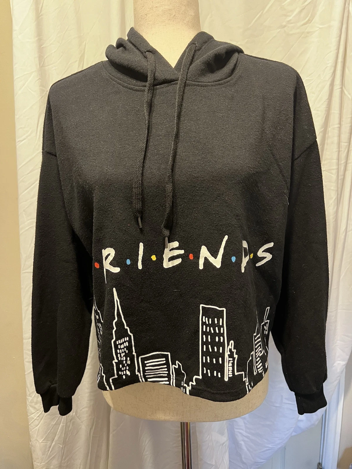 FRIENDS Hoodie Womens Medium Black Crop Top City Skyline black 90s