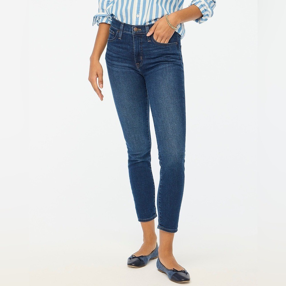 "J Crew 9\" Mid-rise Skinny Jean In Signature Stretch"