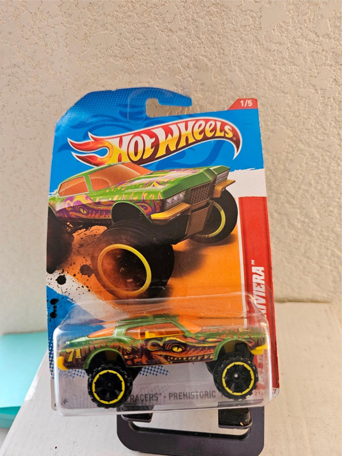 Hot Wheels 2012 Thrill Racers - 71 Buick Riviera F13