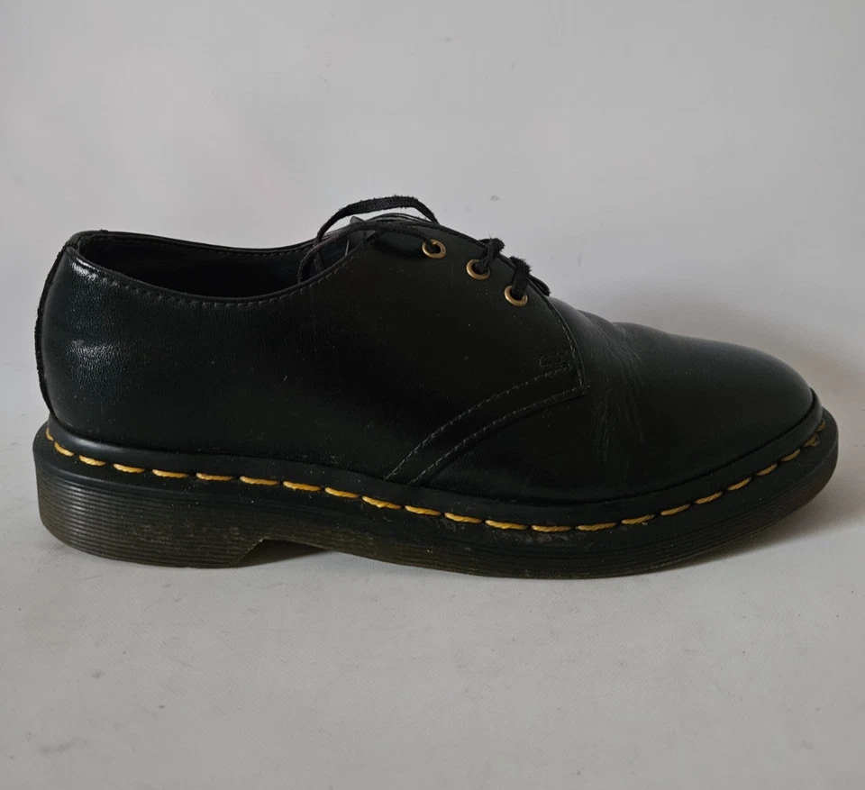 Vintage Dr Martens 12284 UK 10 Made in England Black Leather 3 Eye Shoe, photo 4 of 5