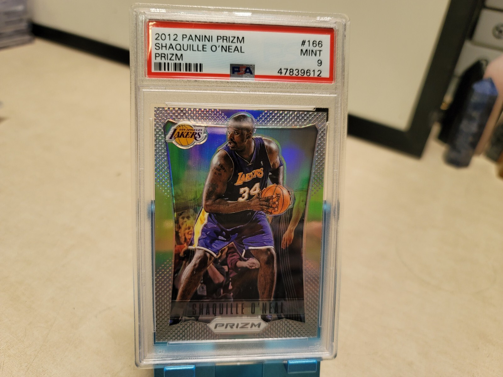 Shaquille O’Neal 2012-13 Panini Prizm #166 Silver Prizms Lakers PSA 9 Mint T6692