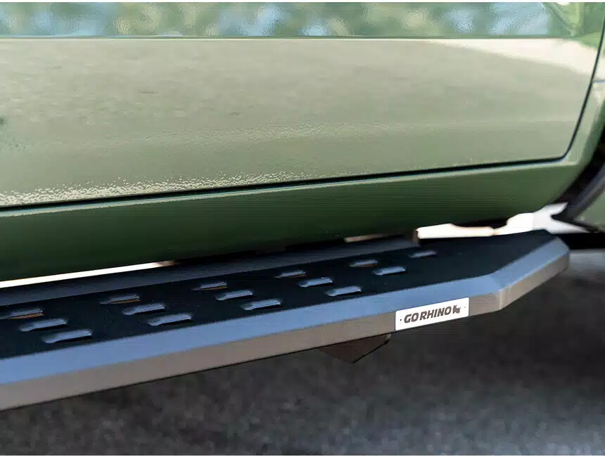 Go Rhino RB20 Running Boards Side Steps Fit 2019-2025 New Body Ram 1500 Crew Cab