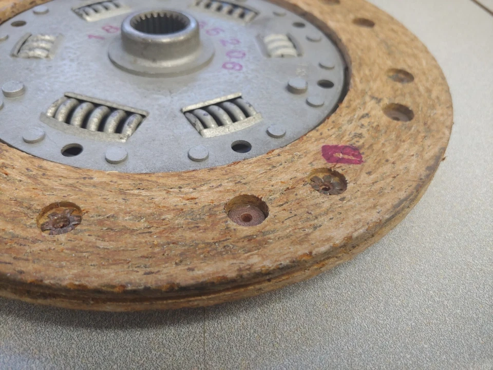 EXCELLENT NOS ORIGINAL GENUINE SACHS AUDI 100 CLUTCH DISC 1971-76 1.8 1.9 - Image 3 of 4