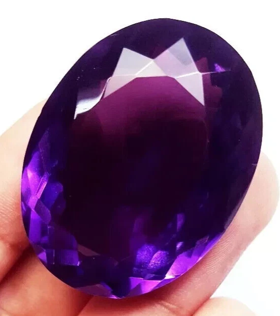AAA+++ Amatista púrpura grande 89,35 quilates Piedras preciosas sueltas de corte ovalado @ venta de Navidad Foto 2 de 4