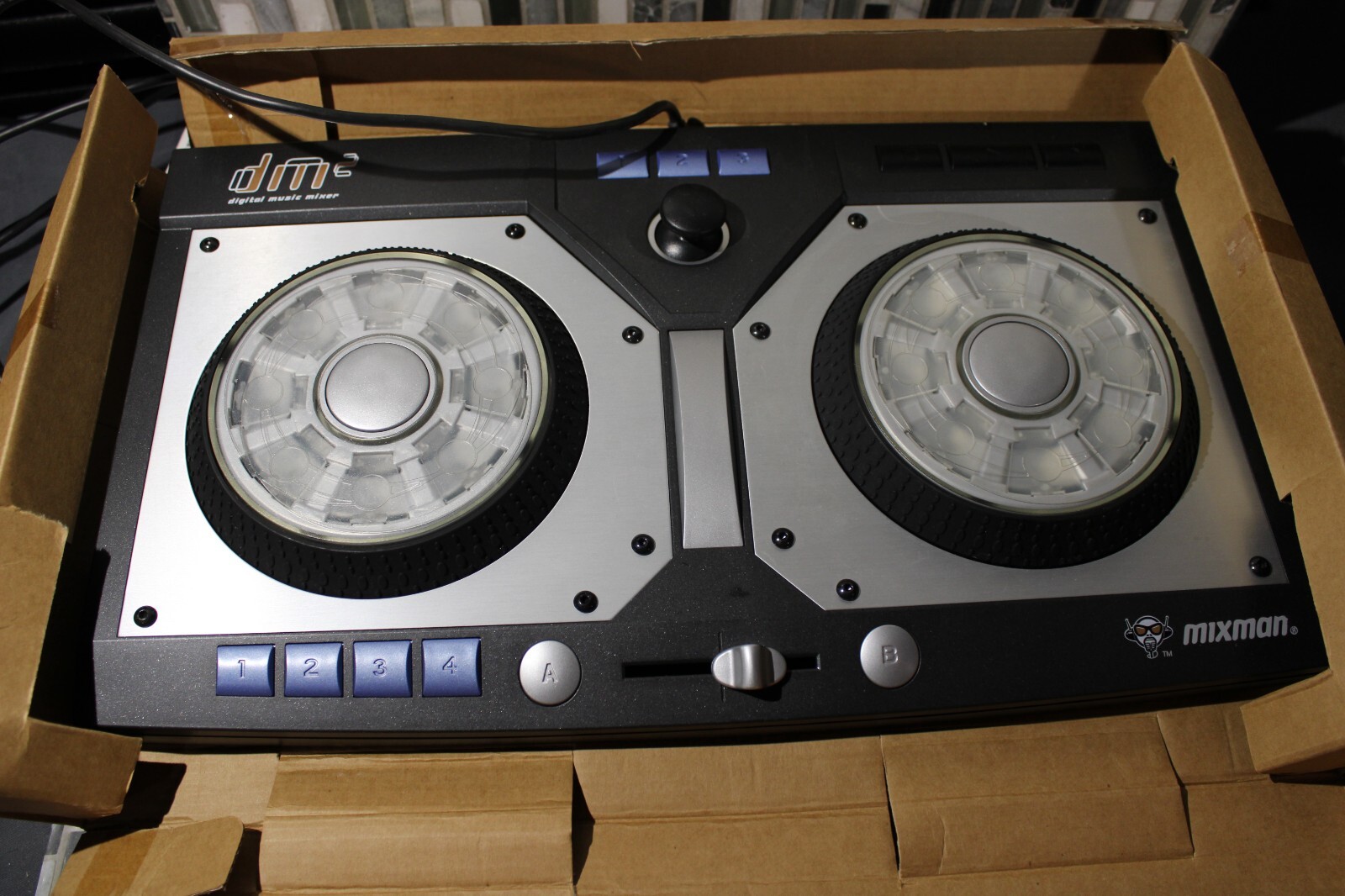 Mixman DM2 • USB Digital Music Mixer DJ Turntable For PC by Apzu eBay