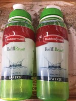 Rubbermaid - Beverage Bottle 32 Oz- 950 Ml, Plastic Green (2 Bottles) Rubbermaid - Beverage Bottle 32 Oz- 950 Ml, Plastic Green (2 Bottles)