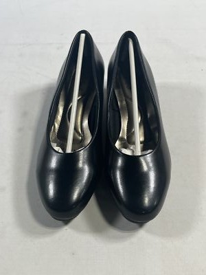 Women's Soft Style Angel II Black Elegance Low Heel Slip On Shoes
