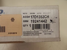 Genuine OEM GM 19241442 Rear Brake Pad set  ACDelco 17D1352CH  Free Shipping