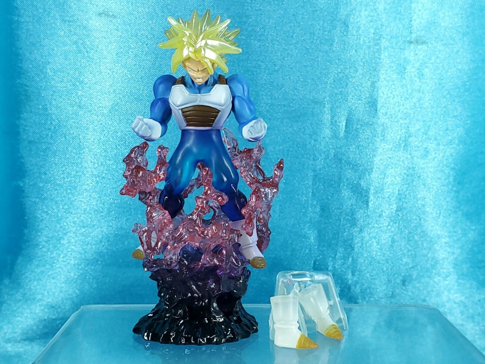 Figure Dragon Ball Super - Trunks Do Futuro Super Sayajin - Battle