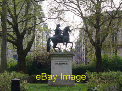 Photo 6x4 St James's Square Westminster Private gardens in the middle of  c2008