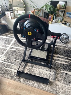 Trustmaster Sim Rig mit TS-XW (6nm) Load Cell Pedale und Ferrari Lenkrad