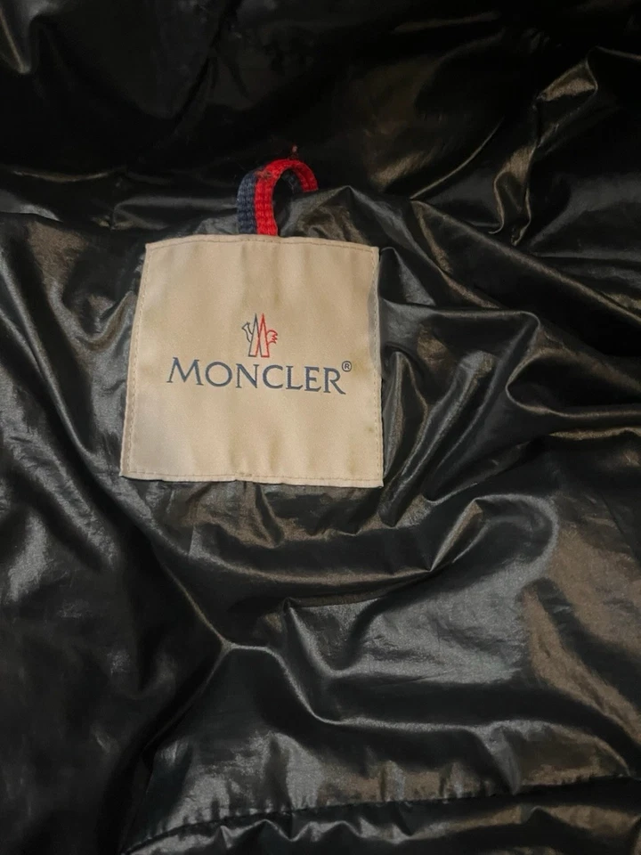 MONCLER PUFFER Cardere Hooded Short Down Jacket In Black (men’s L) DM BEFORE BUY - Image 2 of 4