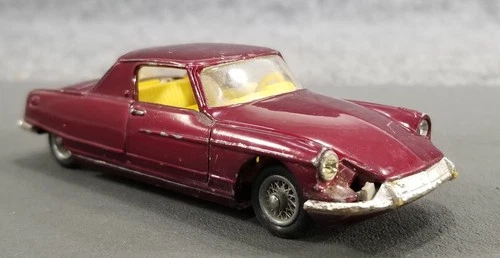 Corgi Toys vintage CITROEN DS Ledandy Coupe Toy Car England