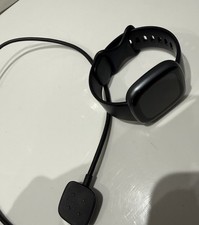 Fitbit Versa 4 Fitness Tracker Smartwatch Heart Rate GPS Sleep Heart Black