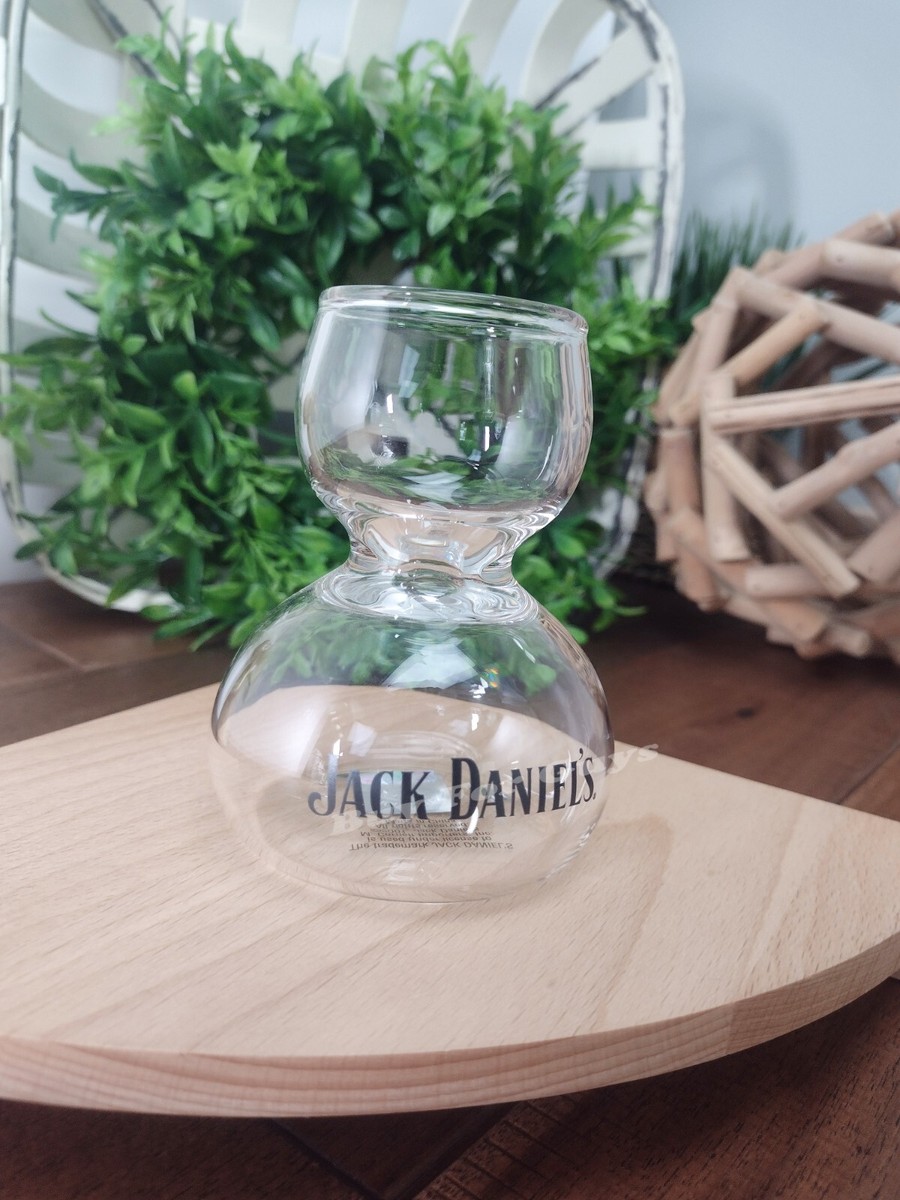 デカンタ（1.5リッター）　　JACK DANIEL's瓶　　（高さ２９ｃｍ） Jack Daniel's ジャックダニエル 1.5Lデキャンタボトル 空き瓶