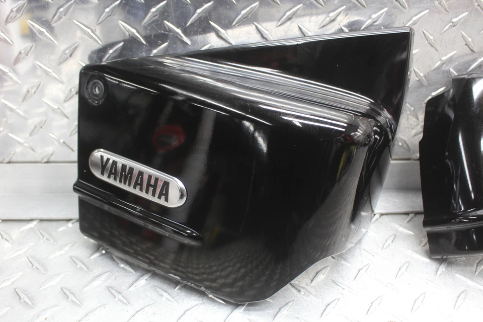 Yamaha V Star 650 XVS650A 2006 clásico negro cubiertas laterales izquierdo/derecho Foto 2 de 4