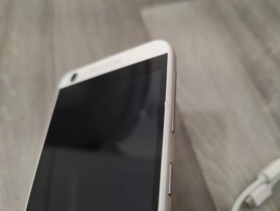 HTC Desire 626 Android Phone - 16GB - Verizon - Image 3 of 4