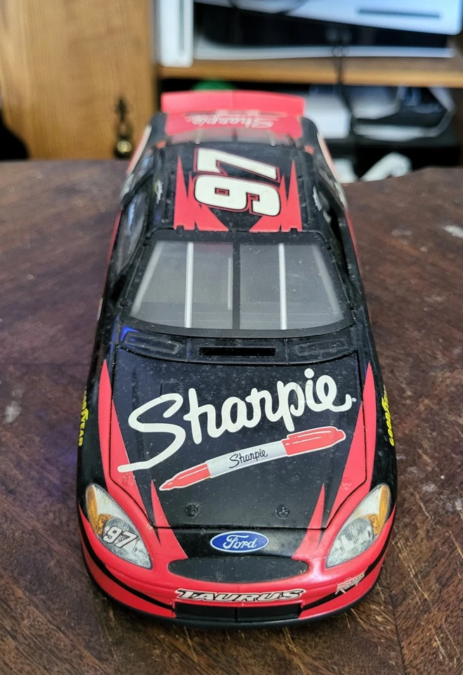 Bolígrafo Kurt Busch Red Sharpie 2002 firmado por Kurt 1/24 Team Caliber Owners Diecast Foto 2 de 4