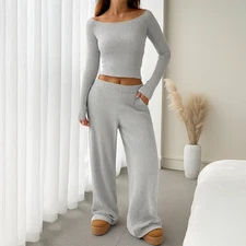 Trendy Wide-Leg Ribbed Women’s Tracksuit – Off-Shoulder Two-Piece Set