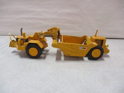 NZG Modelle Caterpillar 627 Scraper