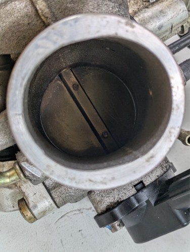 Aprilia SL 1000 Falco SL1000 Throttle Body Bodies w/ TPS & Idle Adjust - Picture 15 of 17
