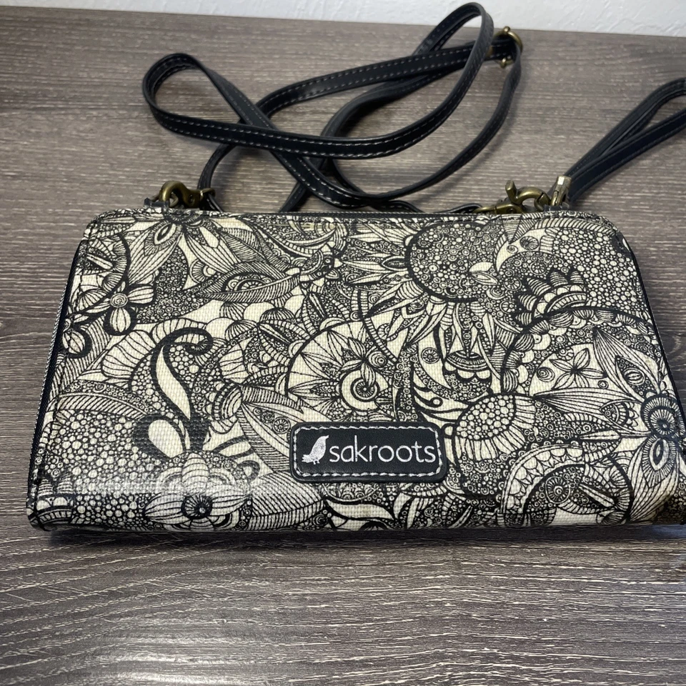 The SAK Sakroots Large Smartphone Crossbody Wallet Spirit Desert Black Off White - Image 2 of 4