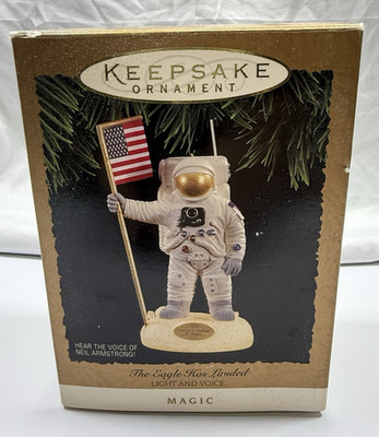 Hallmark 1994 Magic Eagle Has Landed Ornament Light Voice Neil Armstrong w/ Box