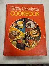 Betty Crocker Cookbook Vintage Recipes Cooking Baking Food Golden Press 1973