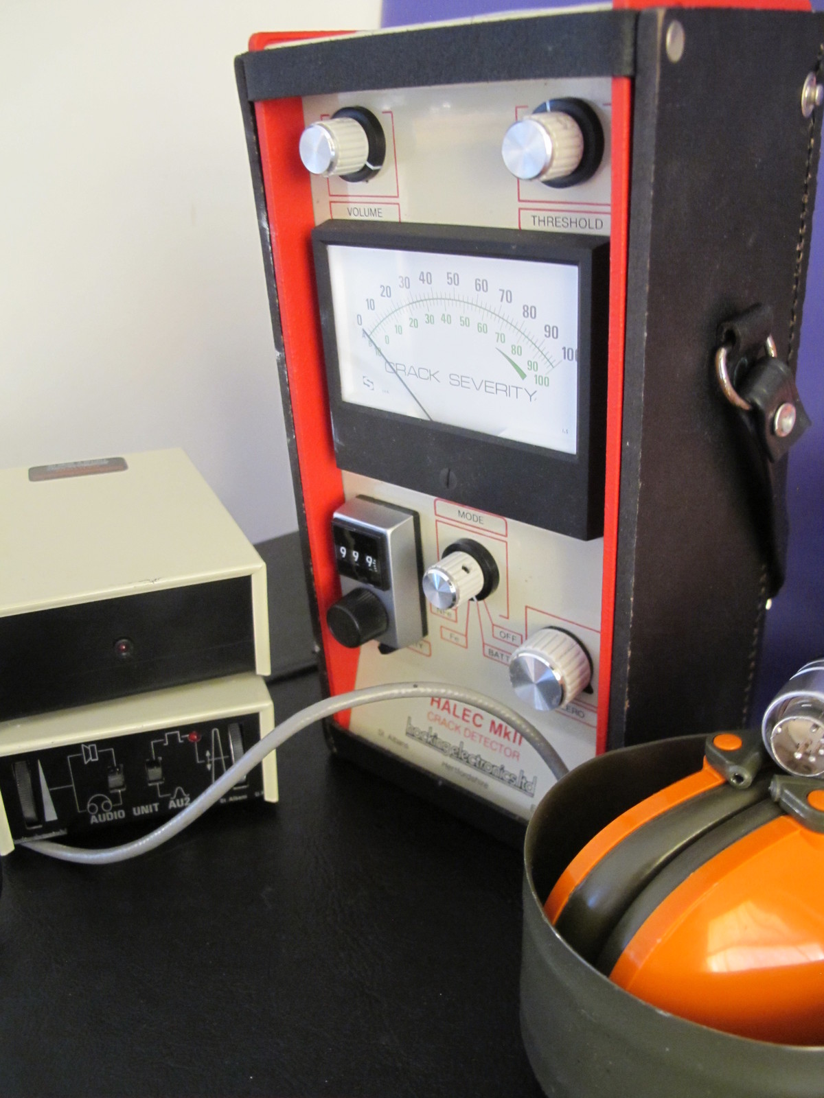 HOCKING ELECTRONICS HALEC MkII CRACK DETECTOR SYSTEM WITH 9 PROBES 