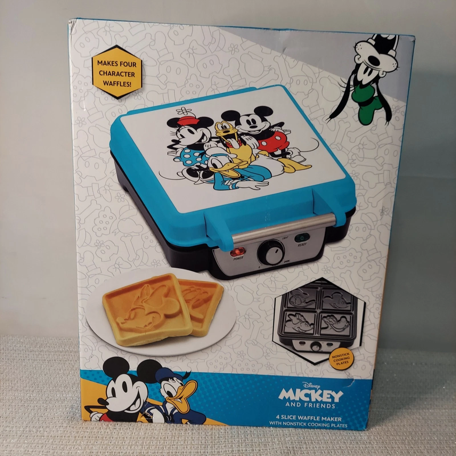 Disney Mickey & Friends 4 Slice Waffle Maker DSC-281B, Blue New