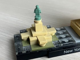 INCOMPLETE LEGO Architecture New York City Set #21028 with manual and retail box